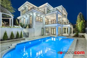 Luxury House with Home Automation by Norocom and Control4 on Fairmile Rd, West Vancouver