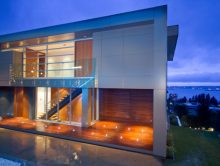 Luxury House with Home Automation by Norocom and Control4 on Palmerston Ave, West Vancouver