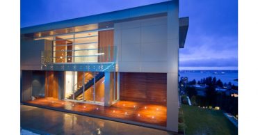 Luxury House with Home Automation by Norocom and Control4 on Palmerston Ave, West Vancouver